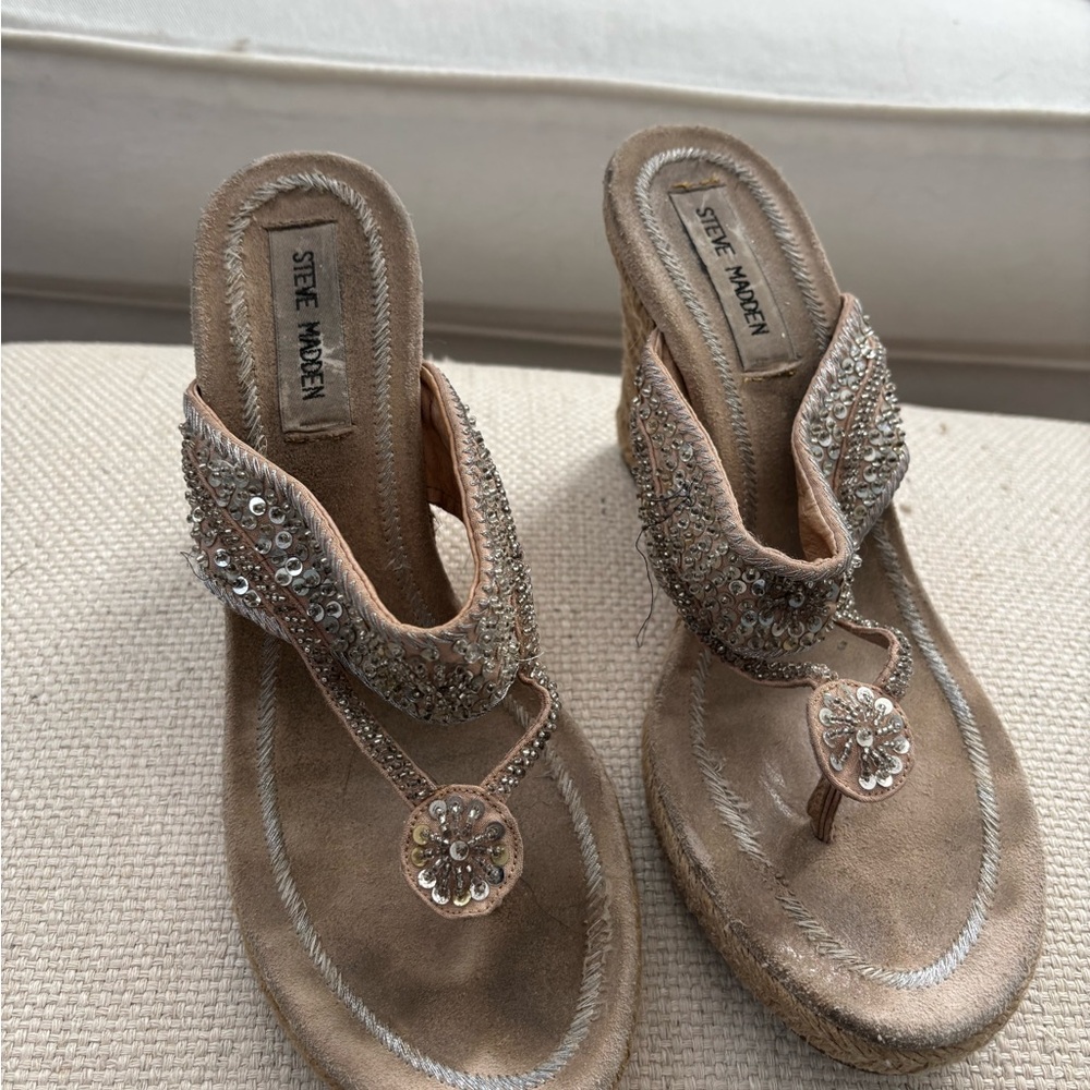GORGEOUS Steve Madden wedges.